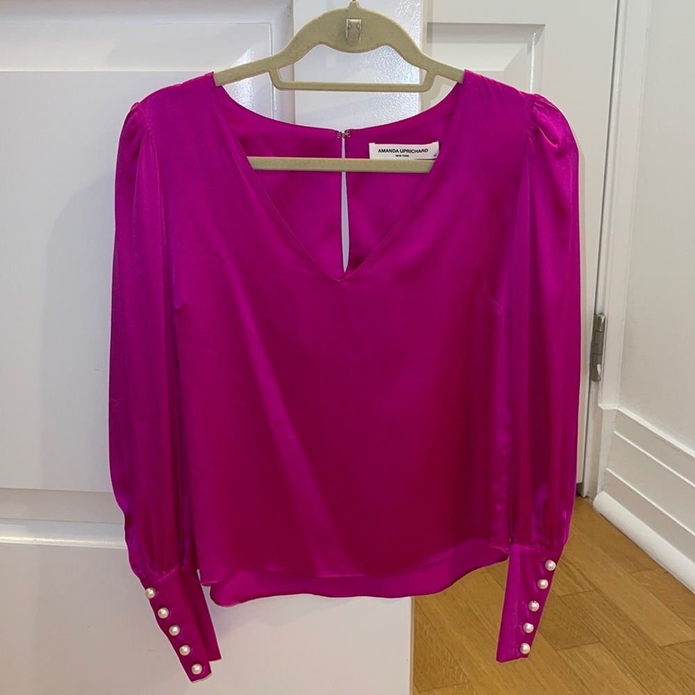 NWOT Amanda Uprichard puff shoulder top